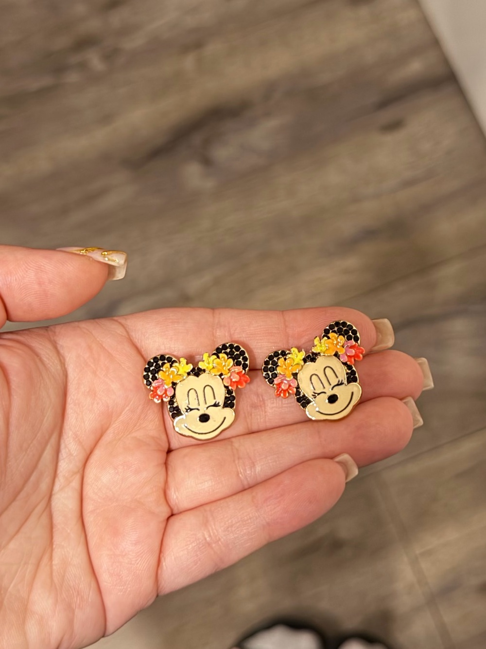 Disney Baublebar Minnie Mouse Hawaiian Earrings with Flowers